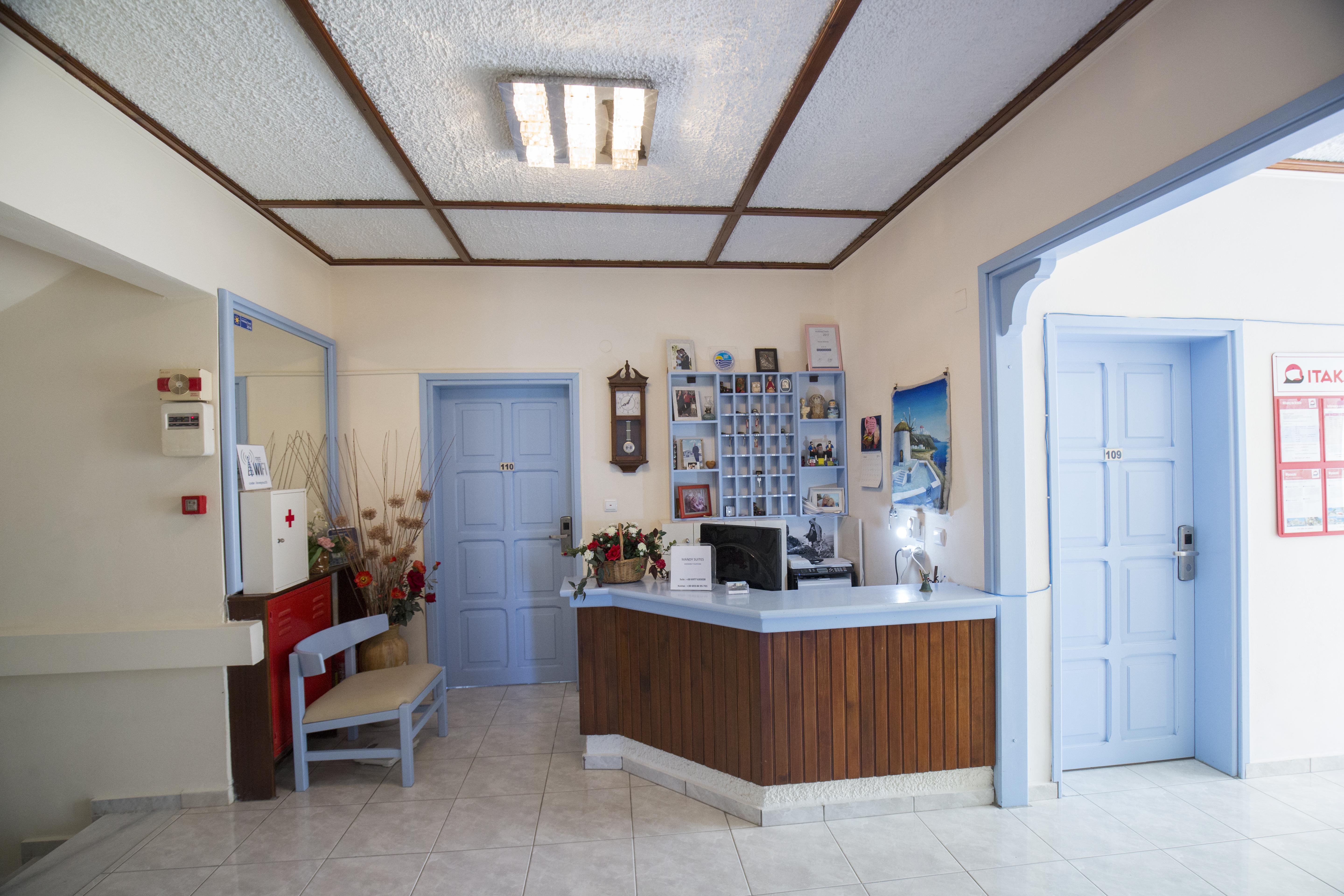 Mandy Suites Kissamos Bagian luar foto